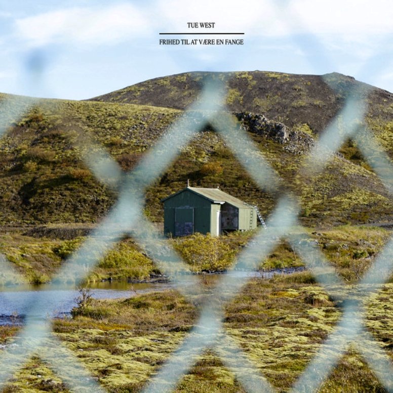 Tue+West+-+Frihed+til+at+være+en+fange (1)