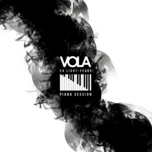 VOLA+-+24+Light-Years+(Piano+Session)+Martin+Werner (1)